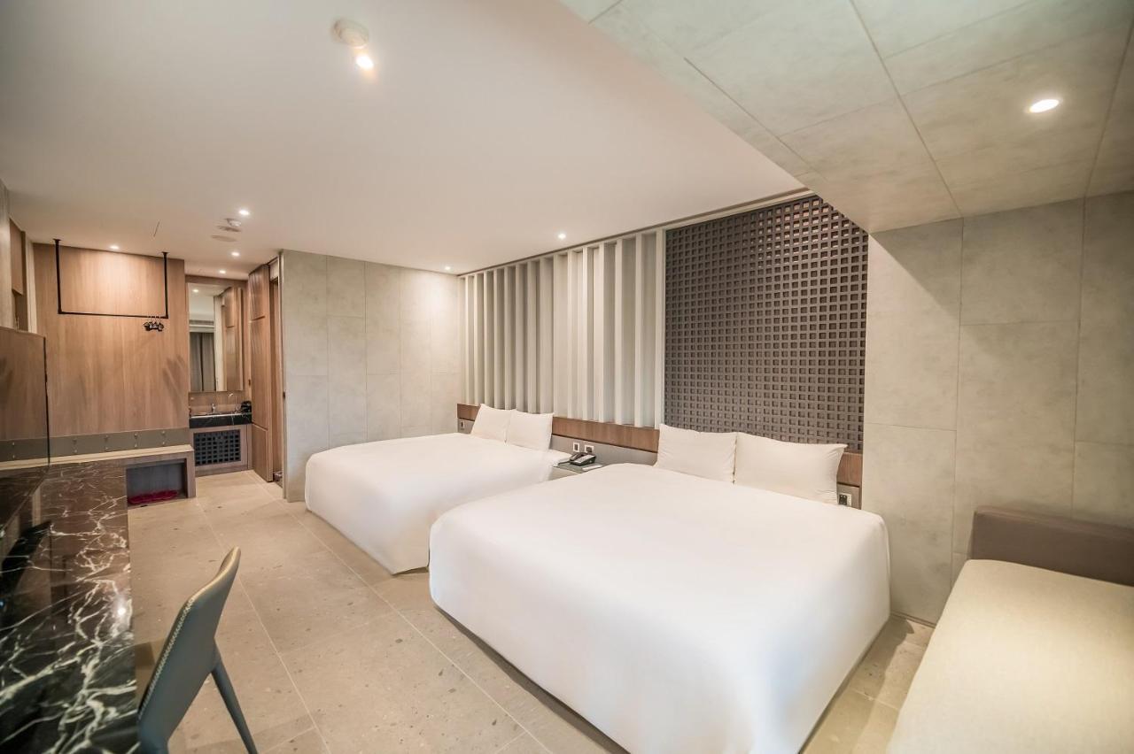 รีเจียน โมเทล Motel ลู่กั่ง ภายนอก รูปภาพ